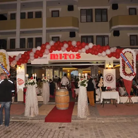 Mitos Apartahotel 3*