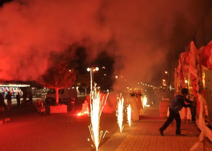 Ξενοδοχείο με διαμερίσματα Mitos Αλάνια