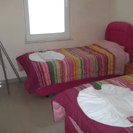 Hotel apartamentowy Mitos